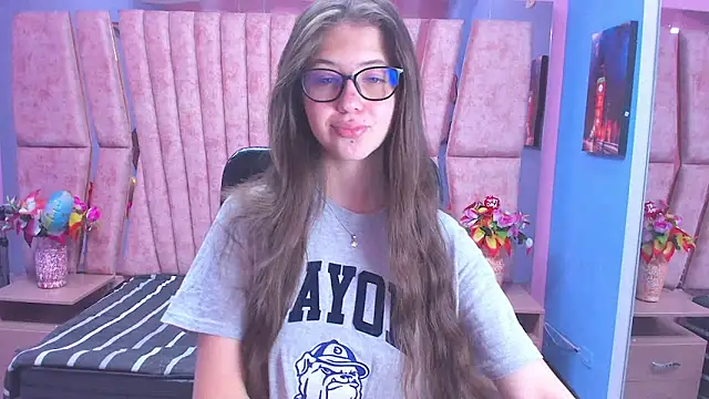 sarah sweett  online show from January 2026 02:42:02 PM