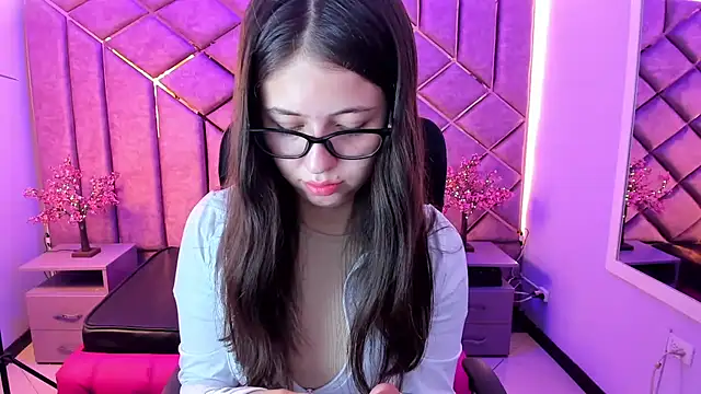 sarah sweett  online show from July 2026 12:56:01 PM