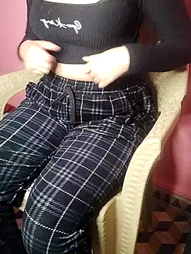 Snapshot of Rihame07 chatting on November 2025 08:57:02 PM Rihame07 online show from November 2025 08:57:02 PM