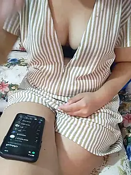 Snapshot of Rihame07 chatting on October 2025 11:33:01 AM Rihame07 online show from October 2025 11:33:01 AM