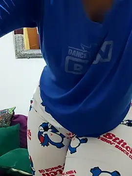 Snapshot of Rihame07 chatting on November 2025 10:47:02 PM Rihame07 online show from November 2025 10:47:02 PM