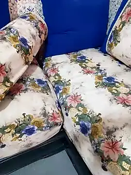 Snapshot of Rihame07 chatting on November 2025 12:20:01 PM Rihame07 online show from November 2025 12:20:01 PM