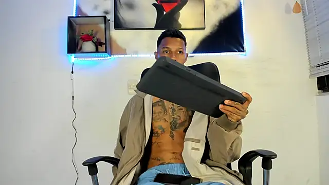 The boy dreams1 online show from October 2025 08:40:01 AM