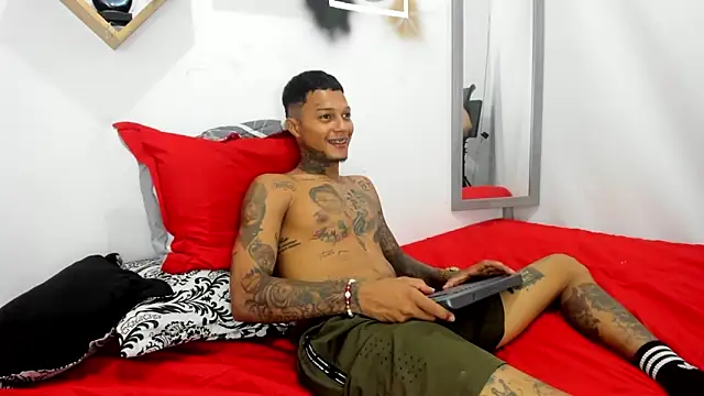 The boy dreams1 online show from October 2025 03:17:02 AM