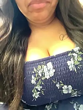 Adri-x online show from October 2025 11:49:01 PM
