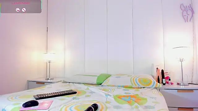 Krystin1 online show from December 2025 04:45:01 AM