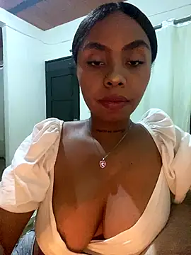 Snapshot of Itanydiorr chatting on October 2025 03:05:01 AM Itanydiorr online show from October 2025 03:05:01 AM