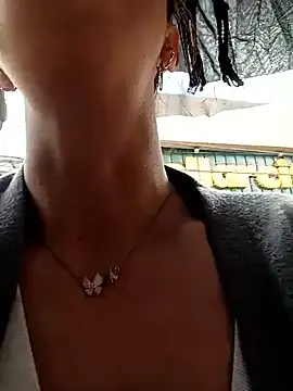 Jade 1-9 online show from October 2025 07:03:02 PM