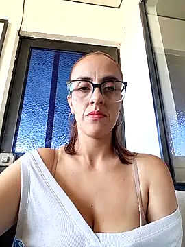 Snapshot of Jade_1-9 chatting on December 2025 04:09:01 PM Jade 1-9 online show from December 2025 04:09:01 PM