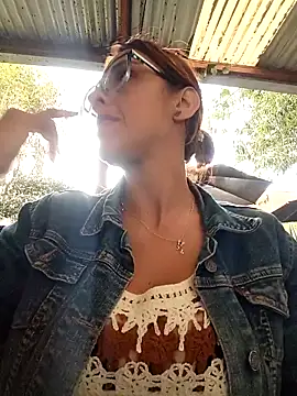 Jade 1-9 online show from December 2025 08:08:02 PM