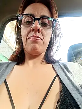 Jade 1-9 online show from November 2025 08:45:02 PM