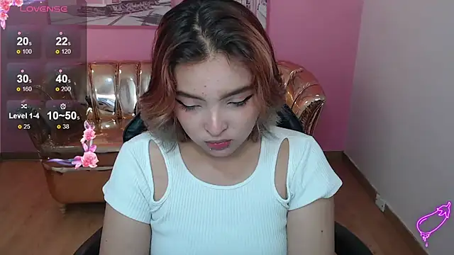 mia foster t online show from November 2025 12:42:01 PM