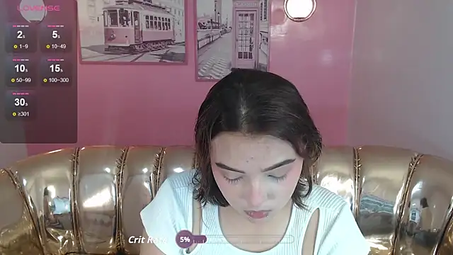 mia foster t online show from November 2025 01:22:02 PM