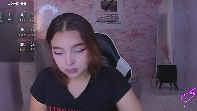 mia foster t online show from February 2026 01:22:01 PM