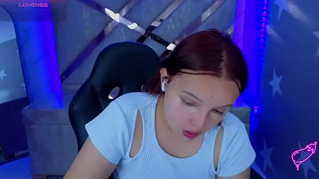 mia foster t online show from May 2026 01:09:01 PM