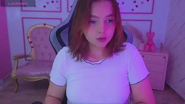 mia foster t online show from April 2026 01:14:01 PM