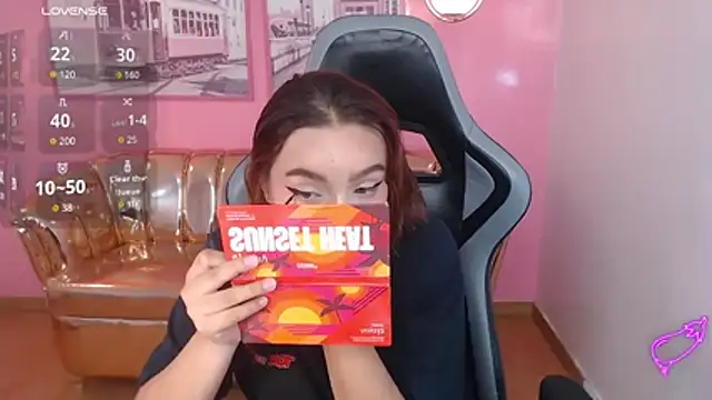 mia foster t online show from January 2026 01:26:01 PM