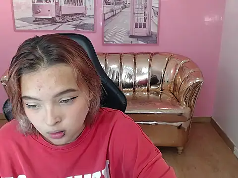 mia foster t online show from October 2025 12:57:02 PM