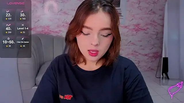 mia foster t online show from February 2026 01:11:02 PM