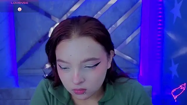 Snapshot of mia_foster_t chatting on June 2026 01:05:02 PM mia foster t online show from June 2026 01:05:02 PM