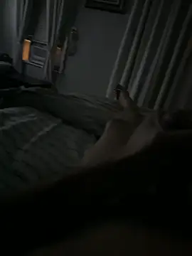 familia0210 online show from October 2025 05:13:02 PM