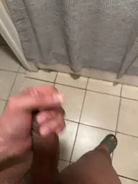 familia0210 online show from November 2025 11:49:02 PM