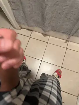 familia0210 online show from December 2025 03:55:01 AM