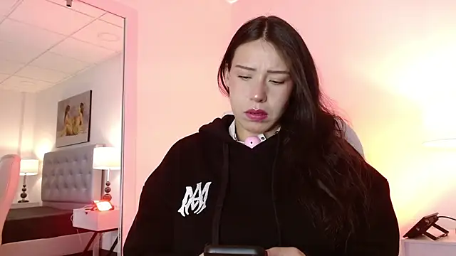 Mariaaam  online show from October 2025 11:44:02 AM