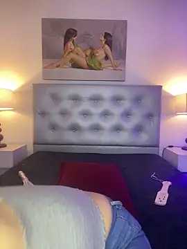 Snapshot of Mariaaam_ chatting on October 2025 11:31:02 AM Mariaaam online show from October 2025 11:31:02 AM