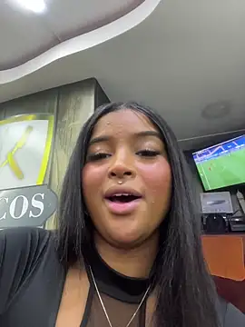 mitschellfox21 online show from November 2025 10:02:02 PM