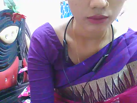 Snapshot of night_queeen7 chatting on October 2025 02:38:02 PM night queeen7 online show from October 2025 02:38:02 PM