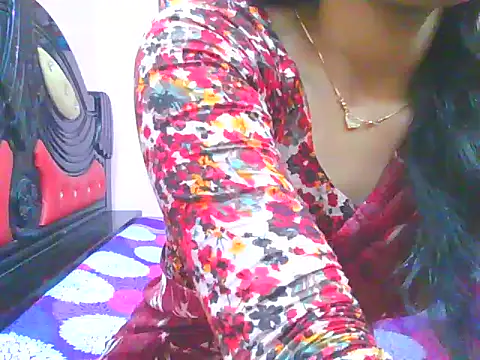 Snapshot of night_queeen7 chatting on November 2025 08:42:02 PM night queeen7 online show from November 2025 08:42:02 PM