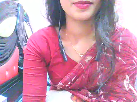 Snapshot of night_queeen7 chatting on November 2025 08:25:01 PM night queeen7 online show from November 2025 08:25:01 PM