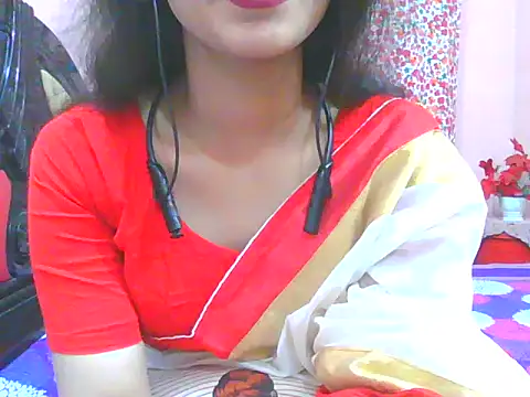 Snapshot of night_queeen7 chatting on November 2025 08:09:02 PM night queeen7 online show from November 2025 08:09:02 PM