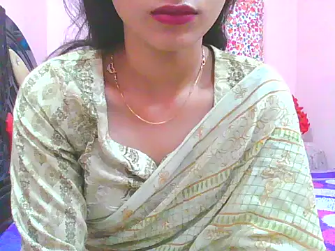 Snapshot of night_queeen7 chatting on November 2025 08:31:02 PM night queeen7 online show from November 2025 08:31:02 PM