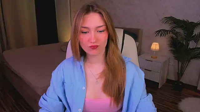 AngelAnabelle online show from October 2025 08:30:01 PM