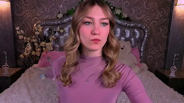 AngelAnabelle online show from April 2026 01:36:02 PM