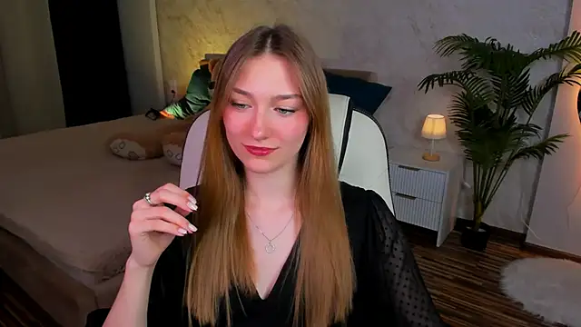 AngelAnabelle online show from October 2025 08:43:01 PM