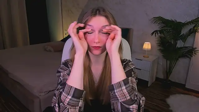 AngelAnabelle online show from October 2025 09:01:02 PM