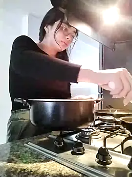 Snapshot of Jules_Angel chatting on November 2025 07:58:01 PM Jules Angel online show from November 2025 07:58:01 PM