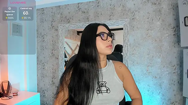 Vanessa Rain  online show from May 2026 07:11:02 PM