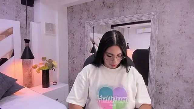 Vanessa Rain  online show from March 2026 07:20:01 PM