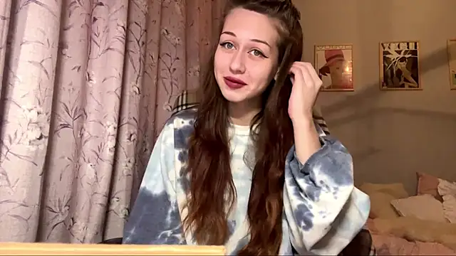 Nayra flash online show from November 2025 03:39:01 PM