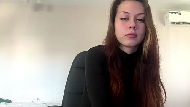 Snapshot of Nayra_flash chatting on October 2025 10:25:01 AM Nayra flash online show from October 2025 10:25:01 AM