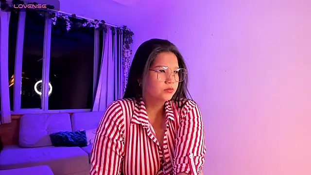 Isarose  online show from October 2025 09:45:01 AM