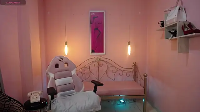 ingrid03 taffur online show from February 2026 08:03:02 PM