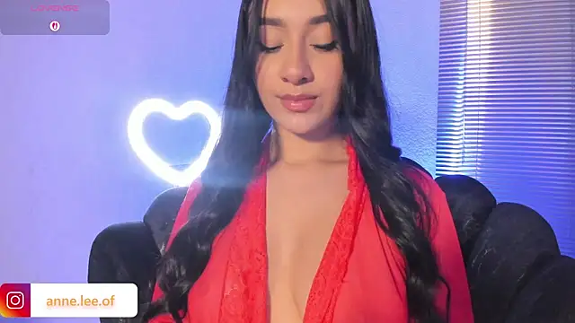 anne leee online show from November 2025 08:34:01 PM