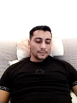 gooddboy01 online show from October 2025 12:08:01 PM