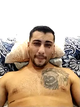 gooddboy01 online show from October 2025 07:36:02 PM