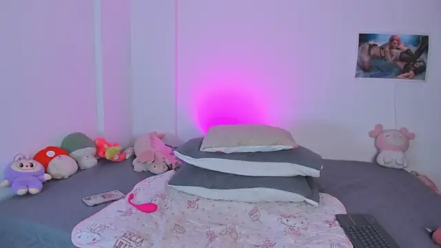 Miaengels  online show from April 2026 02:08:02 AM